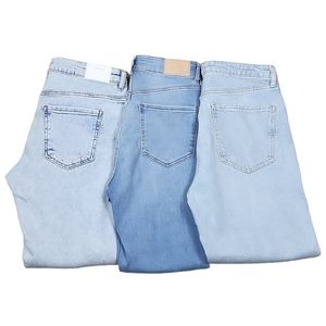 2 Pairs NWOT Zara Jeans ( the one is on the middle blue color isn’t available)